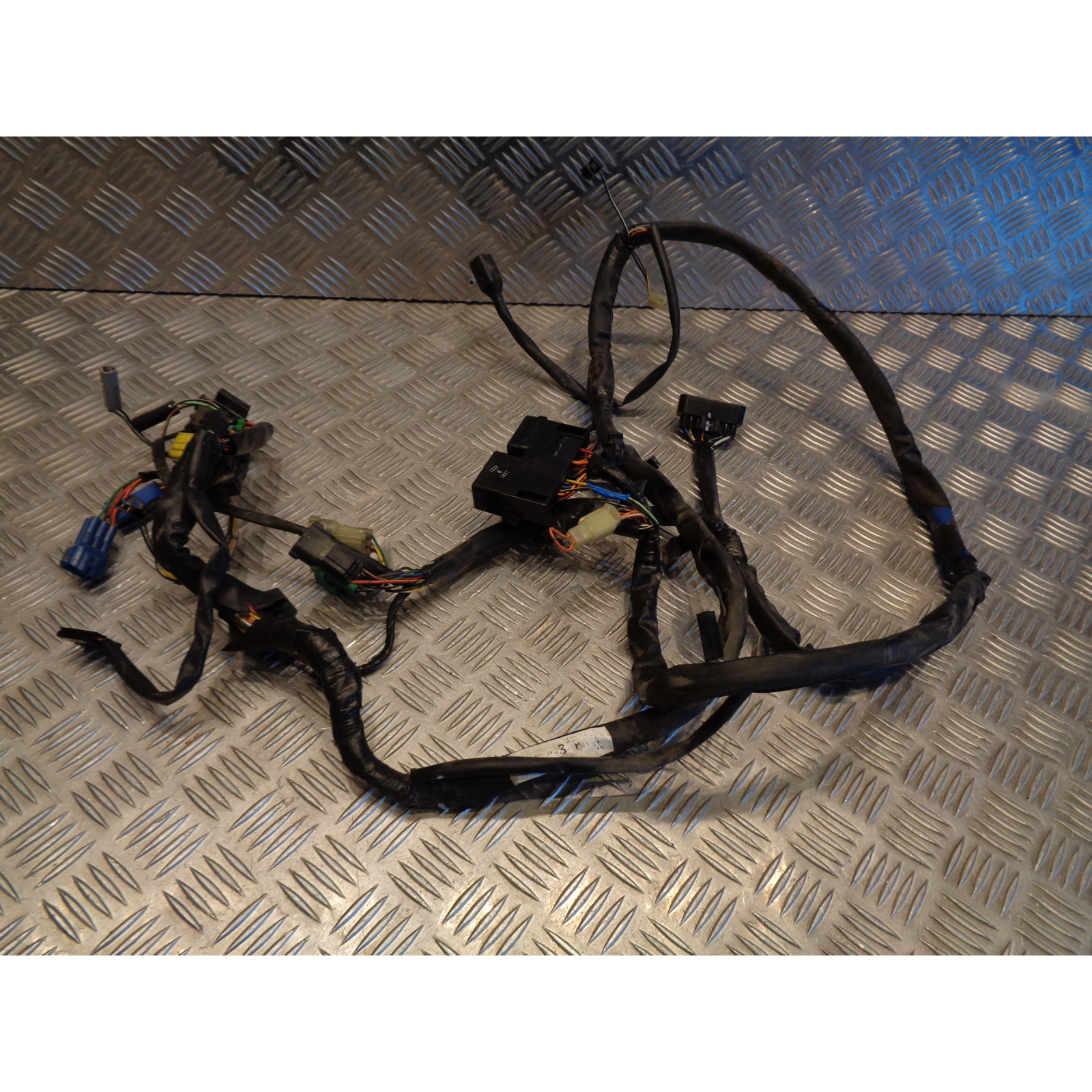 faisceau electrique moto suzuki gsf 600 bandit js1a8 2000 - 04