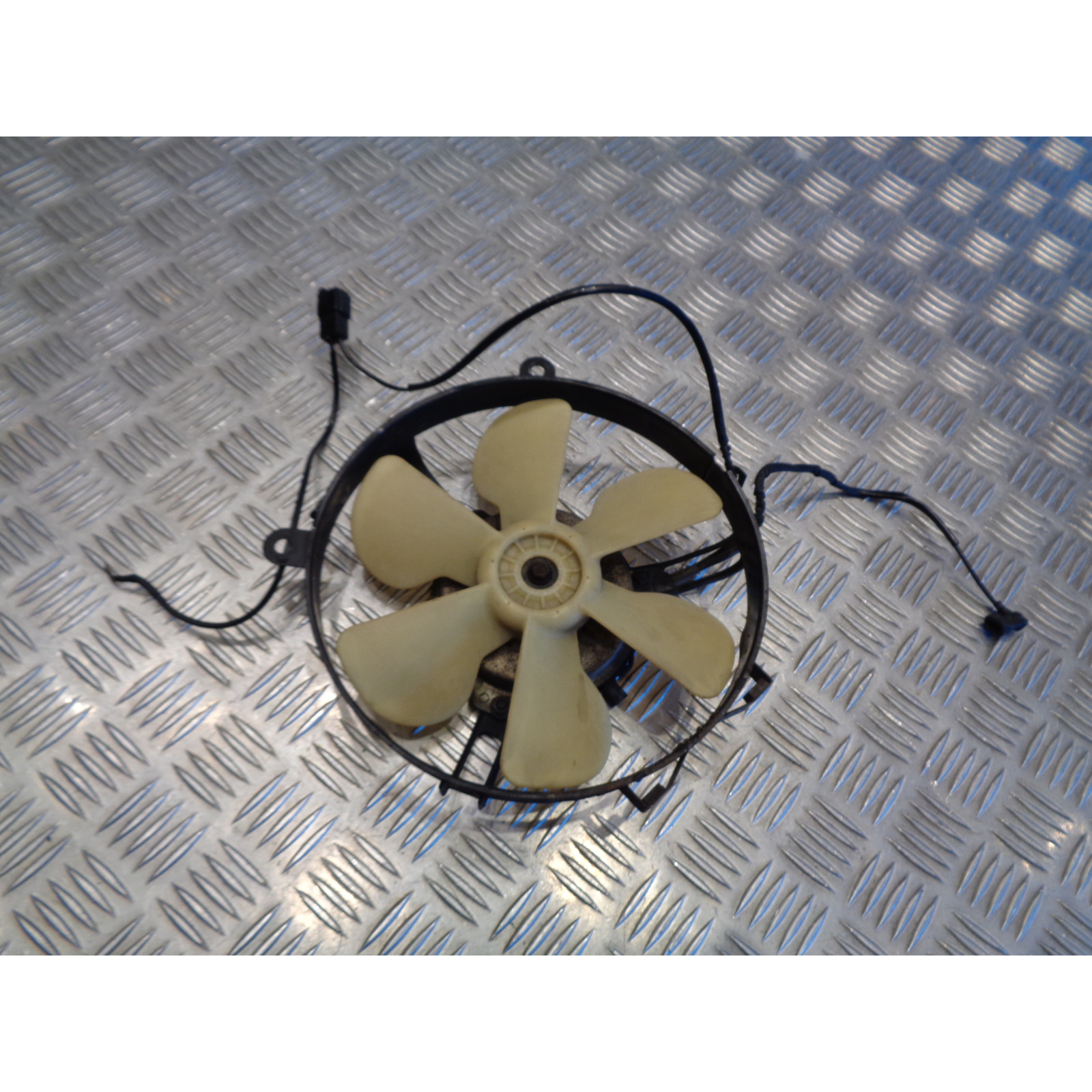 ventilateur de radiateur moto honda cbr 1000 f sc25