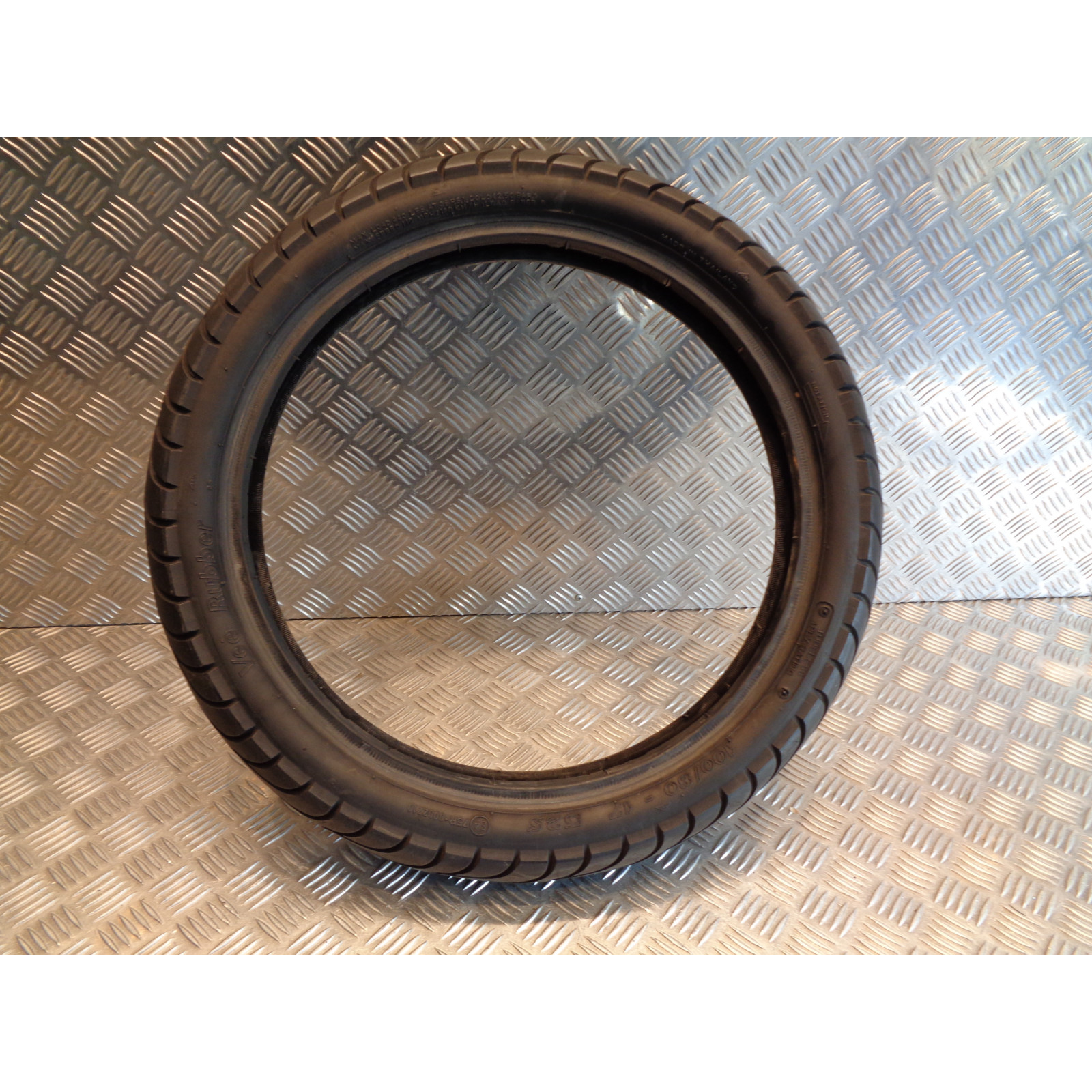 pneu moto vee rubber v134 100 / 80 - 17 52s