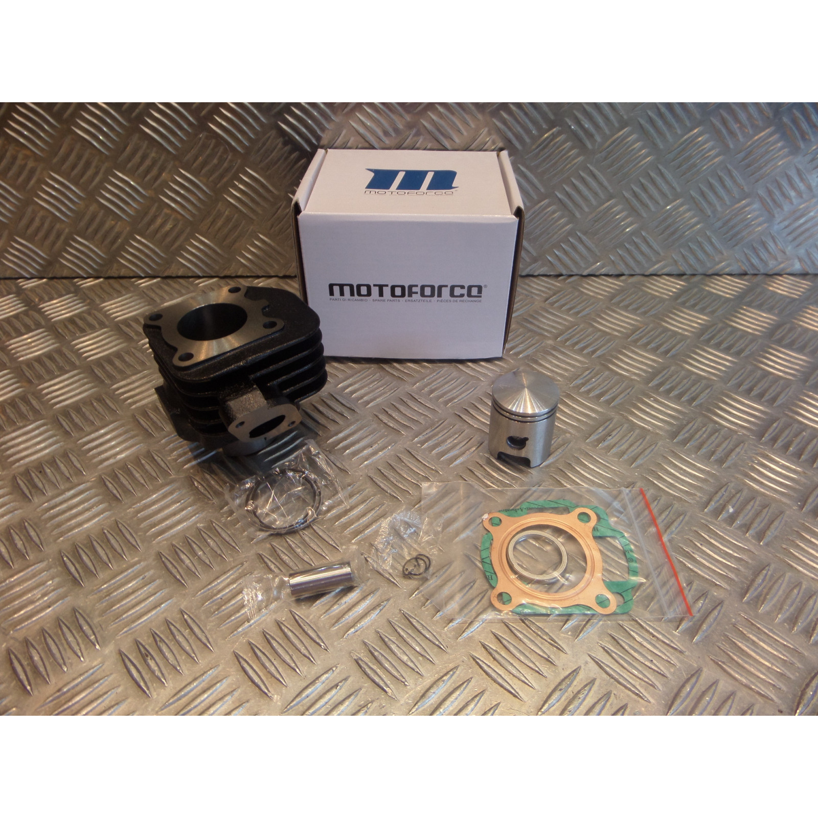 cylindre piston motoforce black serie scooter chinois cpi keeway generic 50 axe 12 mm 2 temps ...