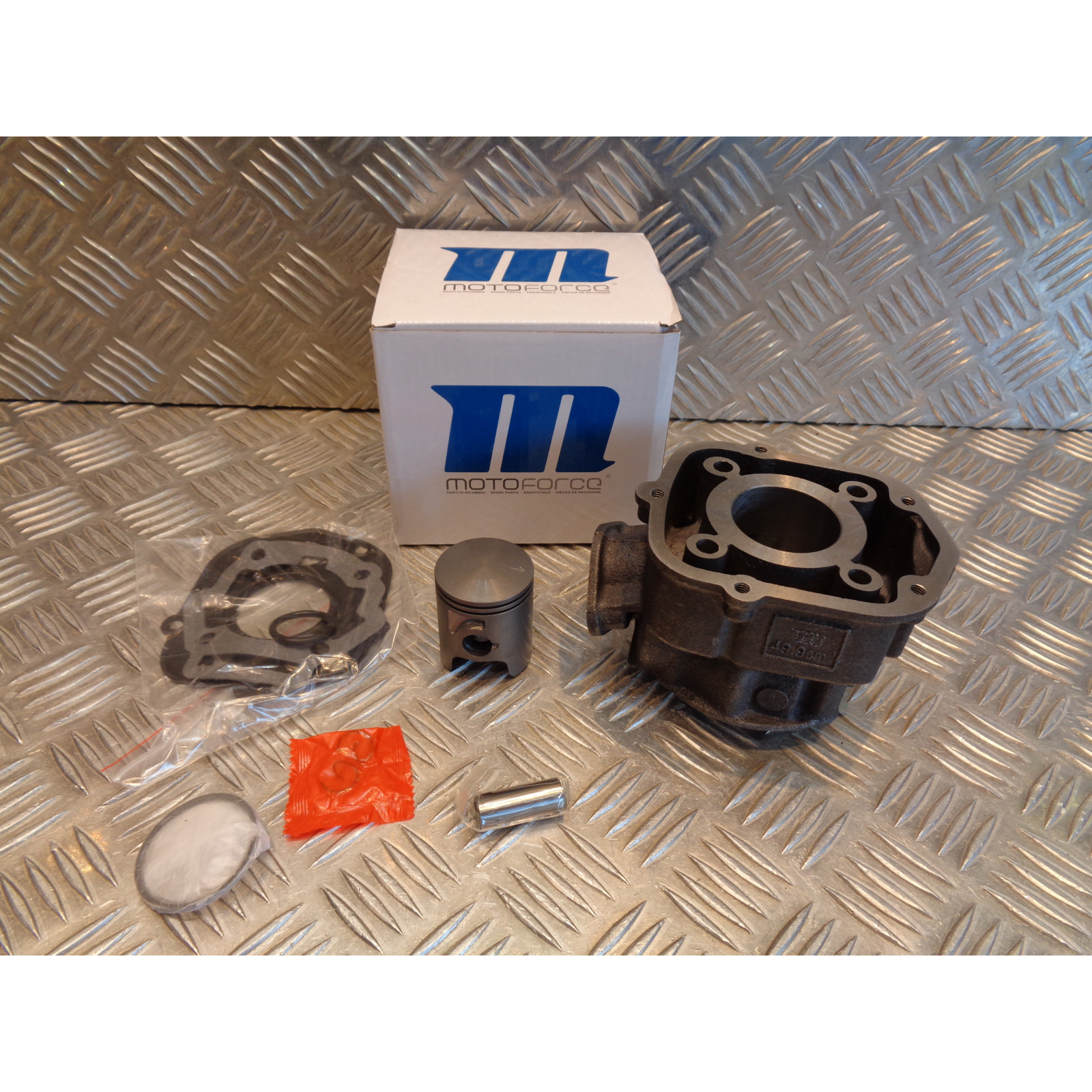 cylindre piston fonte adaptable euro 3 et 4 moto derbi 50 senda x treme race drd gpr gilera smt rcr aprilia rs sx rs ...