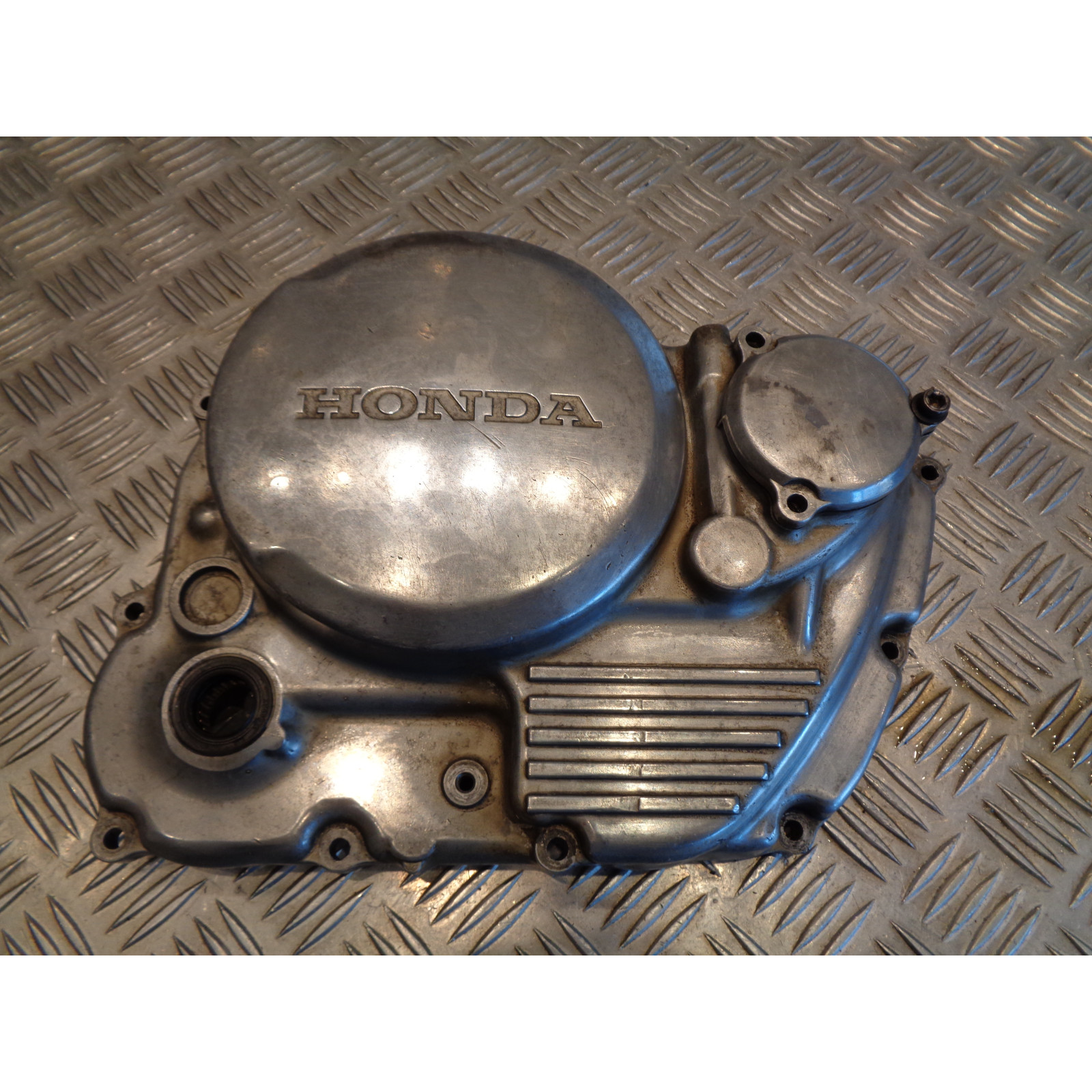 carter embrayage moto honda nx 650 dominator rd02