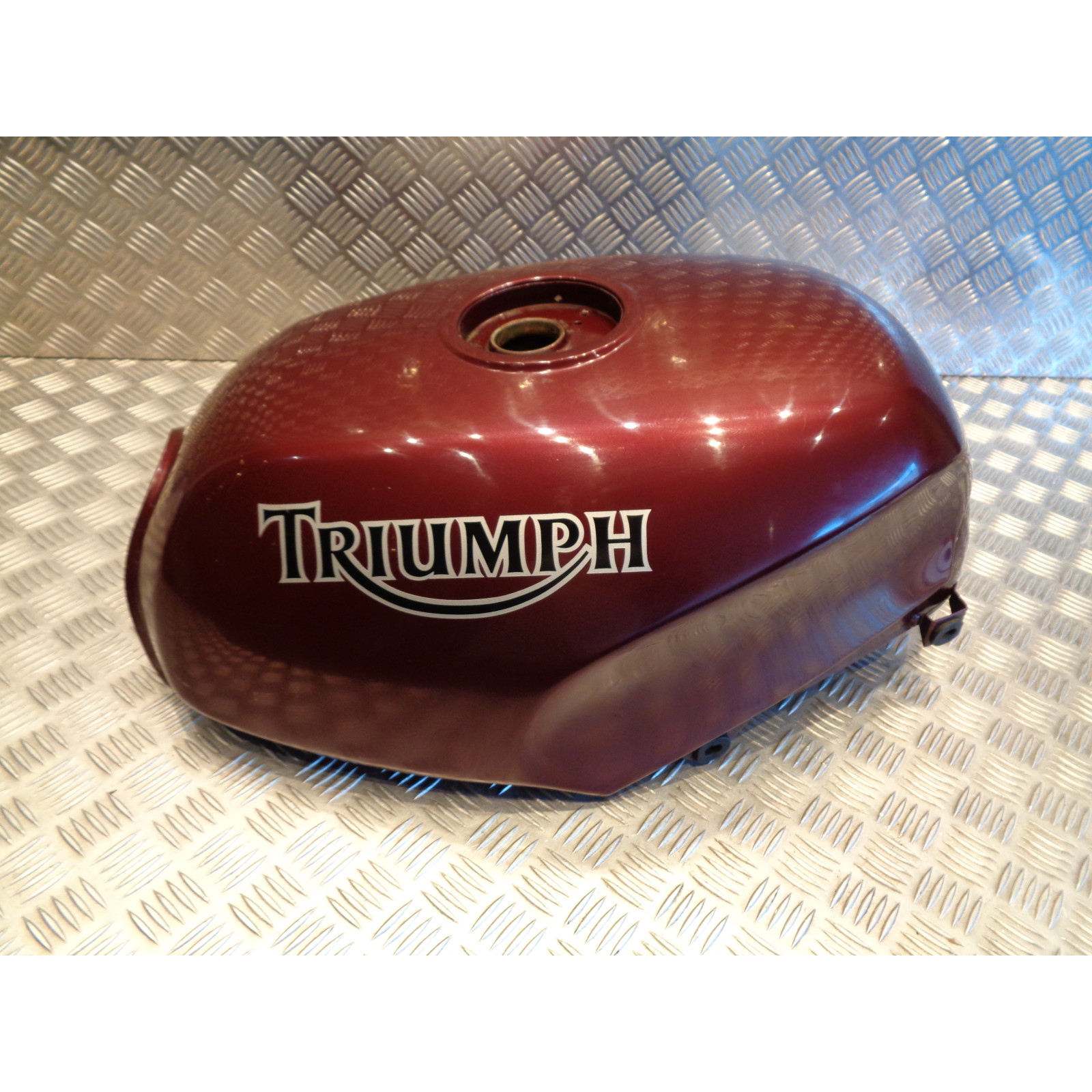 reservoir essence moto triumph 900 trophy t336