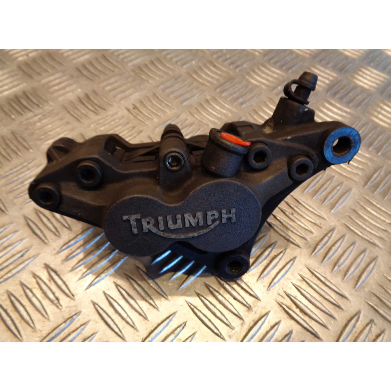 etrier de frein avant droit moto triumph 900 trophy t336