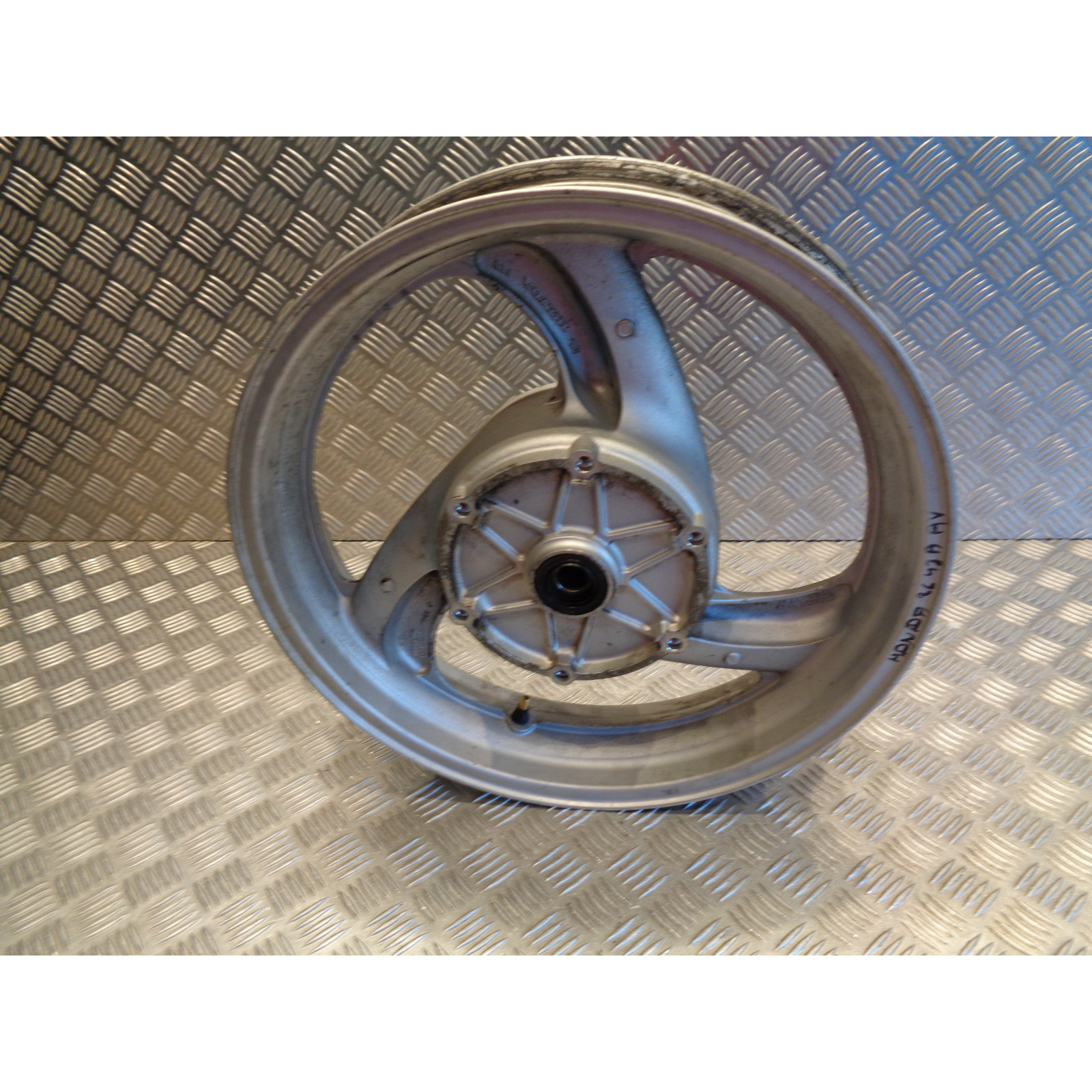 roue jante avant moto honda nt 650 v ntv deauville rc47