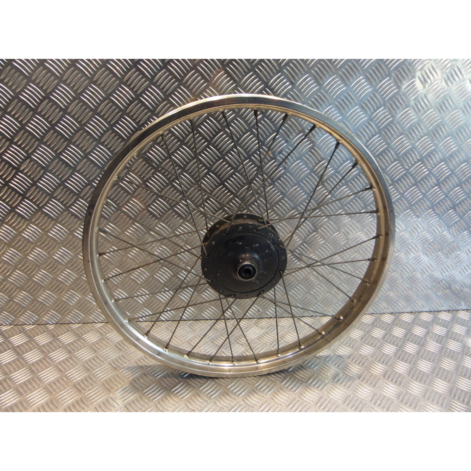 roue jante avant moto suzuki 50 ts